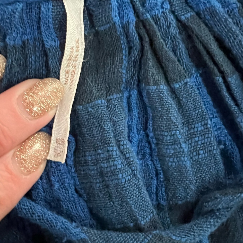 Free People Blue and Black Ruffled Tie Front Blouse with crochet detail M - Picture 8 of 9
